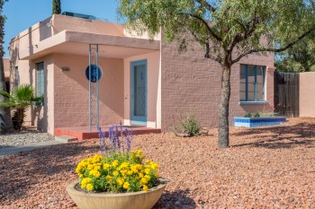 Hawthorne Manor Apartments - Charming Tucson garden cottages